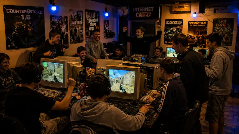 Do You Remember Internet Cafés and LAN Centers in the 2000s?