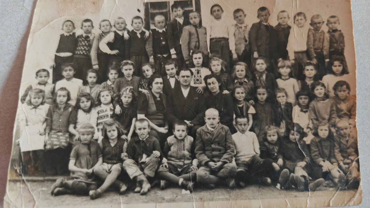 My Grandmother Slobodanka: From a Wartime Childhood to a New Life